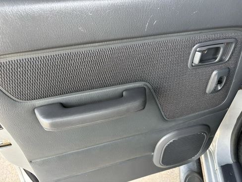 Used 2003 Nissan Frontier XE w/ XE Pwr Pkg image 21