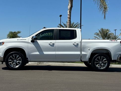 New 2026 Chevrolet Silverado 1500 LT w/ Safety Package AWD/4WD image 7