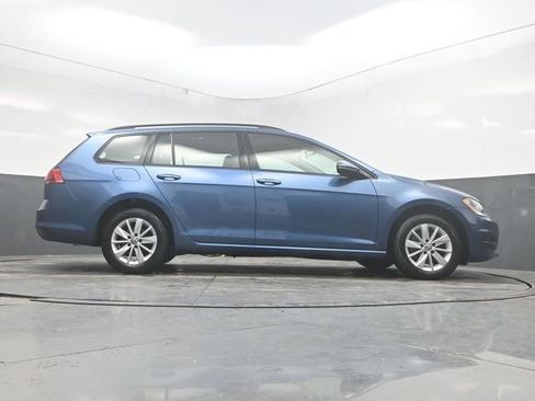 Used 2016 Volkswagen Golf S FWD image 39