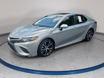 Used 2018 Toyota Camry SE w/ Moonroof Package
