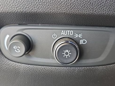 Used 2023 Chevrolet Traverse LS w/ Safety Package FWD image 17