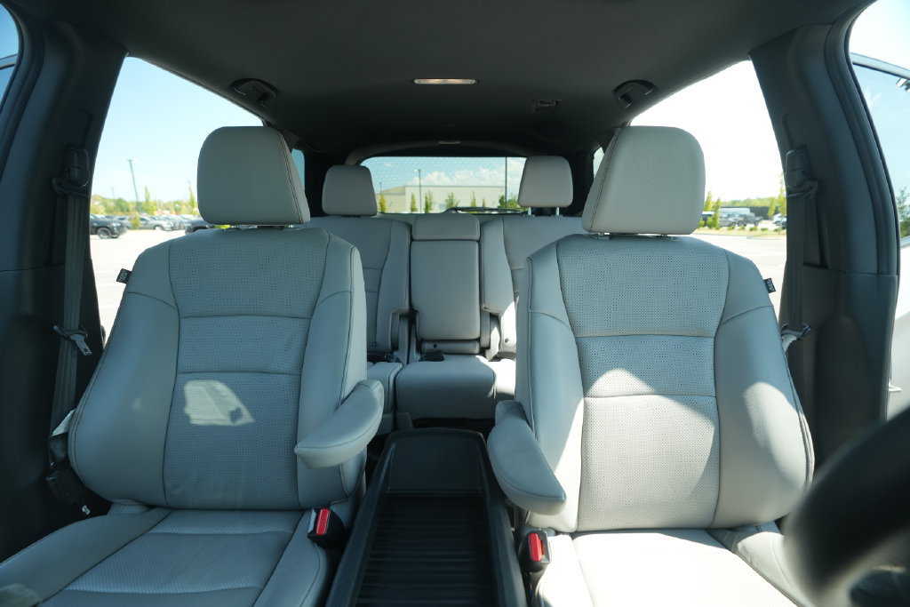 Used 2023 Honda Passport EX-L image 39