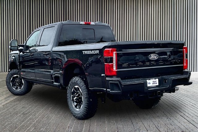 New 2027 Ford F350 Lariat w/ Tremor Off-Road Package AWD/4WD image 3