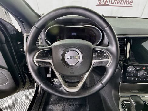 Used 2022 Jeep Grand Cherokee Laredo X AWD/4WD image 21