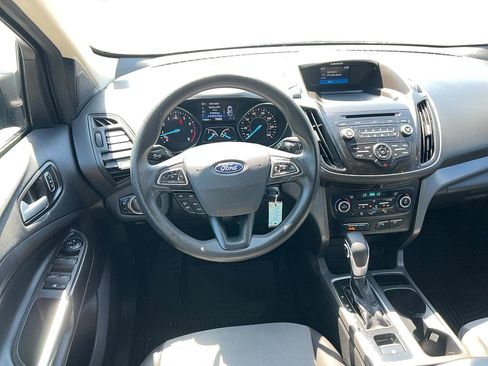 Used 2018 Ford Escape SE FWD image 14