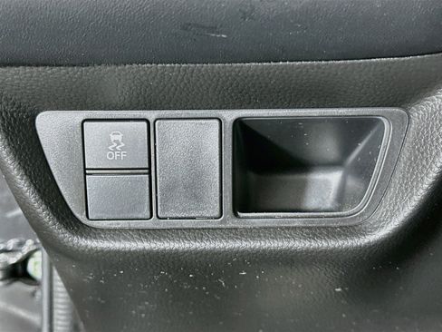 Used 2025 Honda HR-V LX image 16