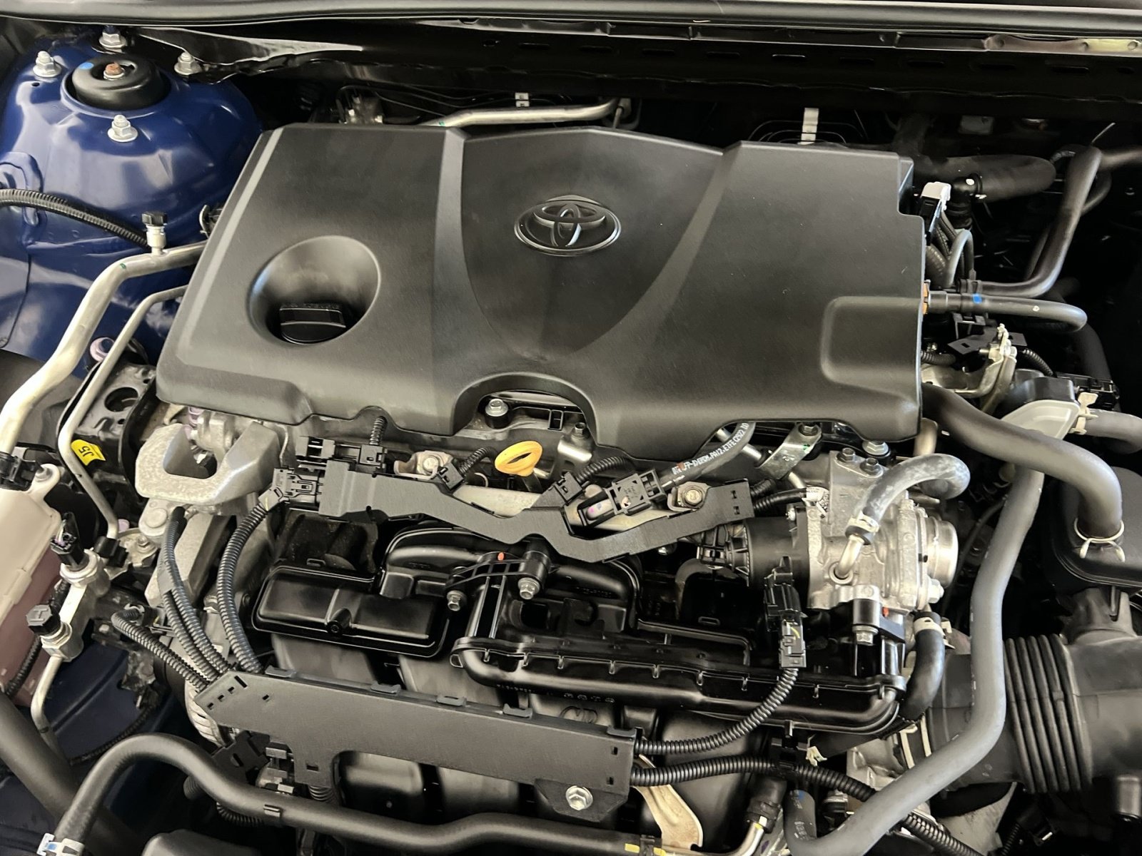 Used 2023 Toyota Camry SE w/ Cold Weather Package FWD image 27