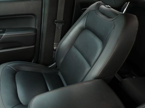 Used 2021 GMC Canyon AT4 w/ Driver Alert Package AWD/4WD image 20