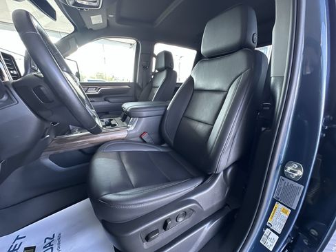 Used 2025 Chevrolet Silverado 2500 LT w/ Trail Boss Package AWD/4WD image 19