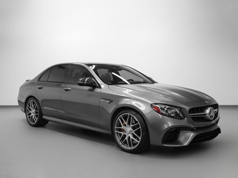 Used 2020 Mercedes-Benz E 63 AMG S image 1
