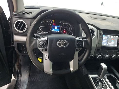 Used 2017 Toyota Tundra SR5 image 8