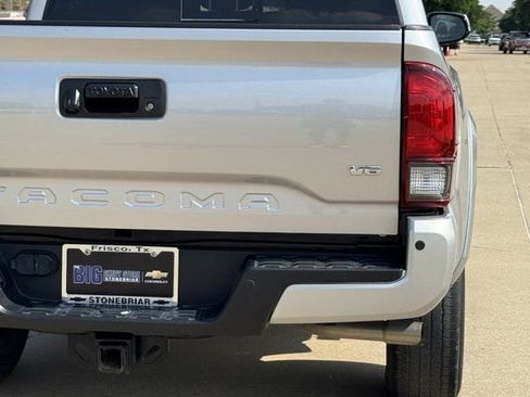 Used 2023 Toyota Tacoma SR5 AWD/4WD image 7