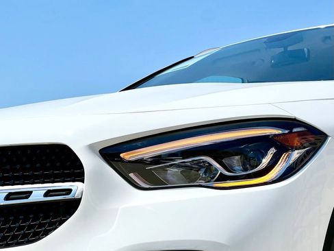 Certified 2023 Mercedes-Benz GLA 250 4MATIC image 3