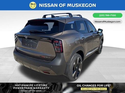 New 2026 Nissan Kicks SR w/ Cold Weather Package image 7