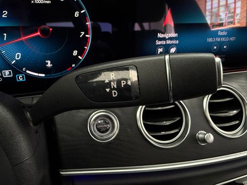Used 2023 Mercedes-Benz E 350 Sedan image 15