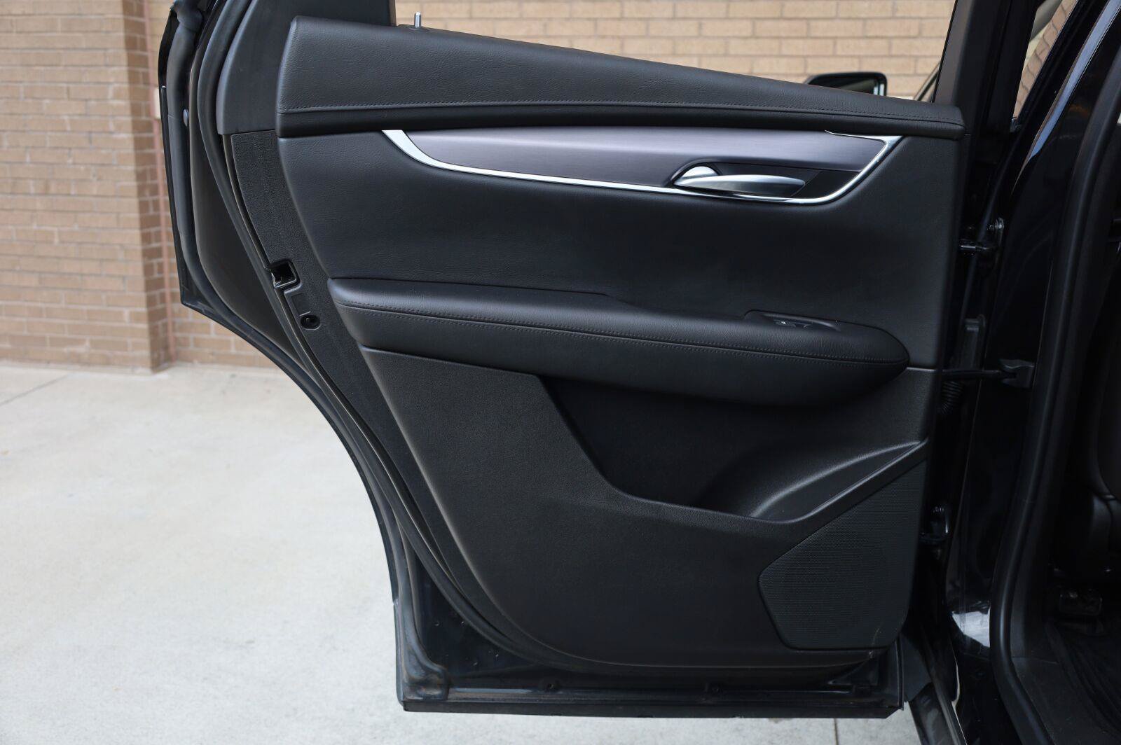 Used 2019 Cadillac XT5 Luxury FWD image 21