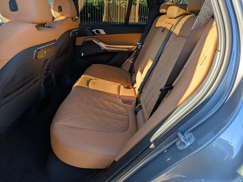 New 2026 BMW X5 xDrive40i w/ M Sport Package image 30