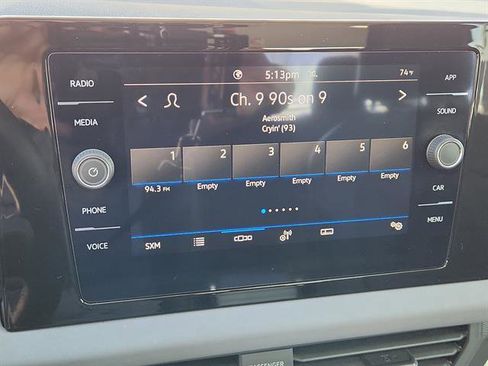 Used 2025 Volkswagen Jetta SE image 18