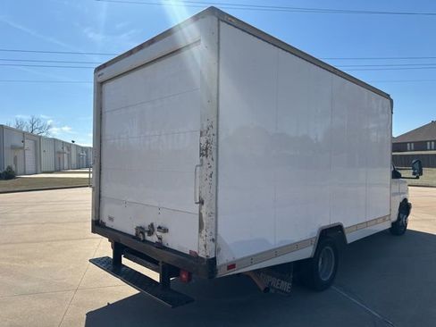 Used 2004 Chevrolet Express 3500 RWD image 5