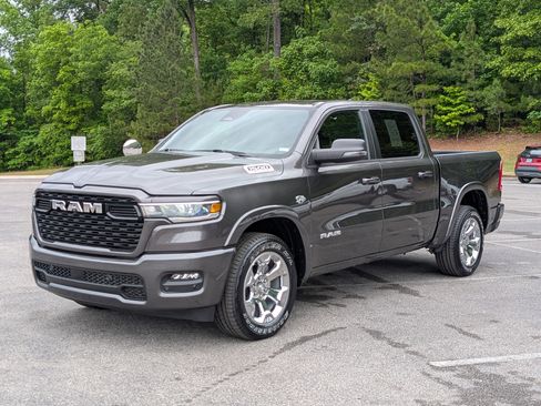 Used 2026 RAM 1500 Big Horn AWD/4WD image 5