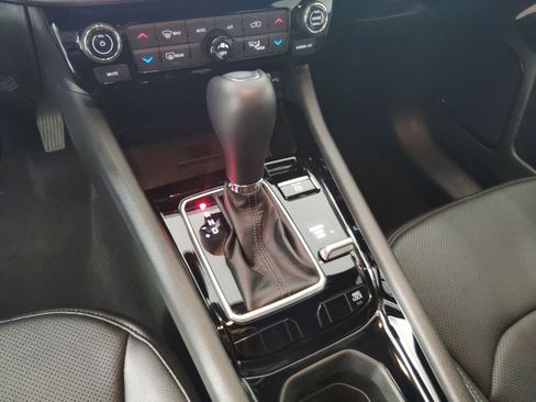 Used 2025 Jeep Compass Limited w/ Elite Group image 16