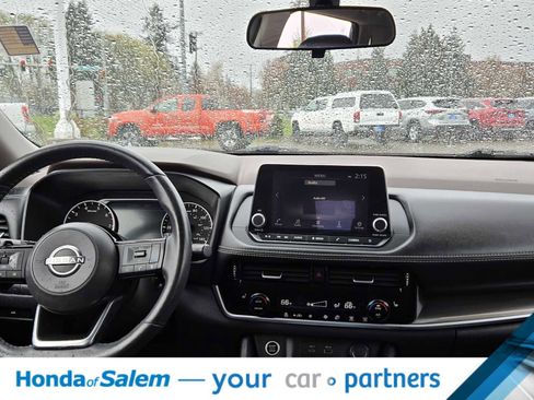 Used 2023 Nissan Rogue SV w/ SV Premium Package image 10