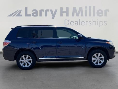 Used 2013 Toyota Highlander Plus AWD/4WD image 6