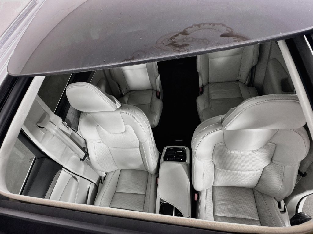 Used 2022 Volvo XC90 T8 Inscription AWD/4WD image 26