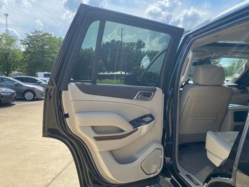 Used 2019 GMC Yukon Denali w/ Denali Ultimate Package AWD/4WD image 11
