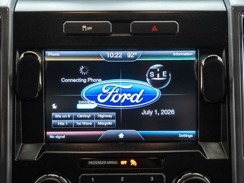 Used 2015 Ford F150 XLT w/ Equipment Group 302A Luxury AWD/4WD image 26