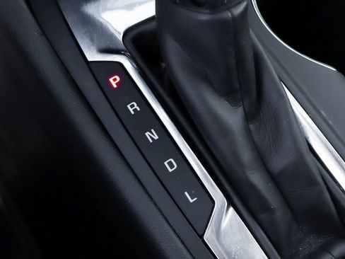 Used 2023 Chevrolet Equinox LT w/ Driver Convenience Package FWD image 35