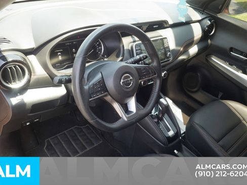 Used 2019 Nissan Kicks S FWD image 14