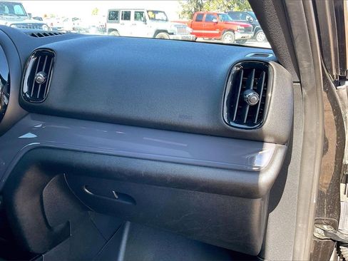 Used 2021 MINI Cooper Countryman image 23