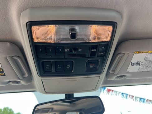 Used 2016 Toyota 4Runner Limited AWD/4WD image 16