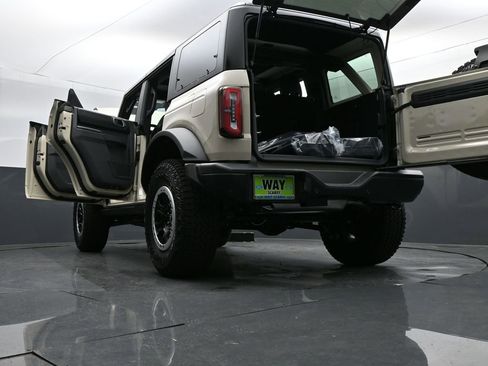 New 2026 Ford Bronco Badlands w/ Sasquatch Package image 38