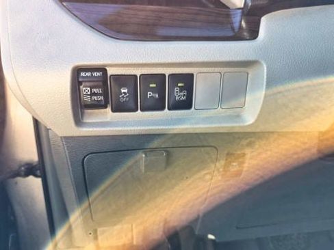 Used 2017 Toyota Sienna XLE Premium w/ Cargo Management Package AWD/4WD image 26