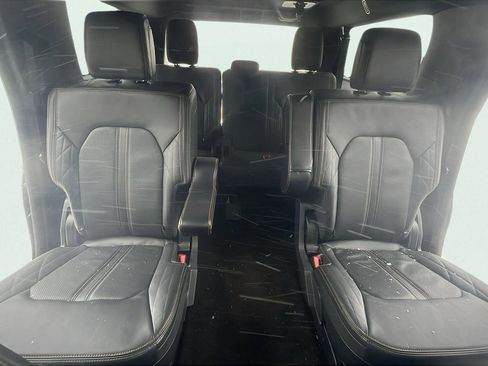 Used 2023 Ford Expedition Max Platinum image 19