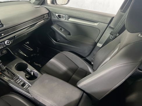 Used 2023 Honda Civic Sport image 21
