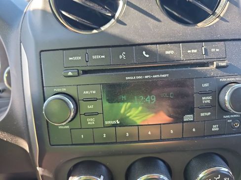 Used 2016 Jeep Compass High Altitude AWD/4WD image 17