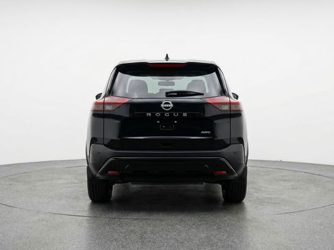 Used 2025 Nissan Rogue SV image 7