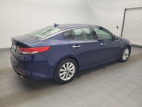 Used 2017 Kia Optima EX image 10