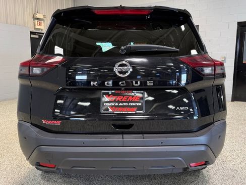 Used 2021 Nissan Rogue S AWD/4WD image 5