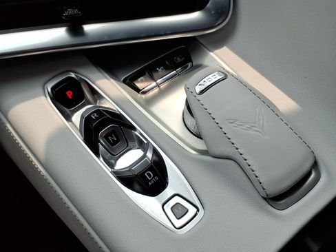Used 2022 Chevrolet Corvette Stingray Preferred Cpe w/ Battery Protection Package RWD image 25