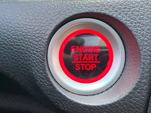 Used 2018 Honda Civic Si image 11