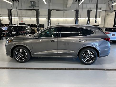 Certified 2026 Acura MDX w/ Advance Package AWD/4WD image 4