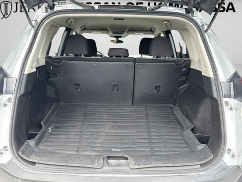 Certified 2023 Nissan Rogue SV AWD/4WD image 17