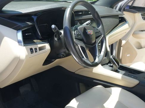 Used 2017 Cadillac XT5 FWD w/ LPO, Wheel Lock Package image 2
