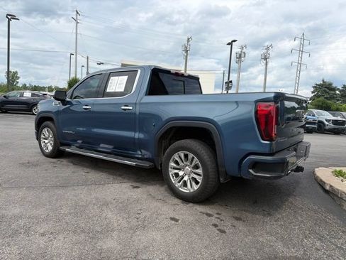 Used 2024 GMC Sierra 1500 Denali w/ Technology Package AWD/4WD image 3
