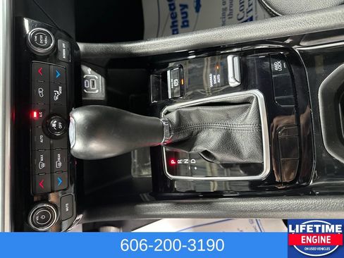 Used 2025 Jeep Compass Limited AWD/4WD image 18