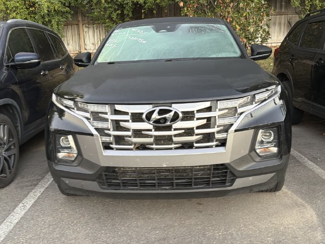 Used 2022 Hyundai Santa Cruz SE FWD image 2